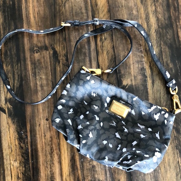 Marc By Marc Jacobs Handbags - Marc by Marc Jacobs Crossbody